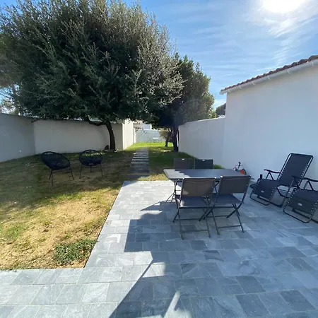 Maison Les Tamaris Casa de Férias